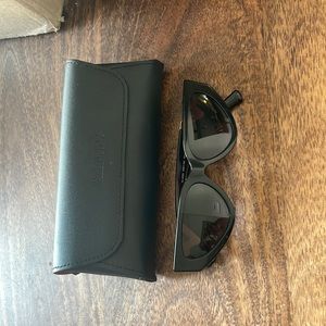 Valentino VA 4063 5001/8G Black/Gray Gradient V Gold Logo, Sunglasses